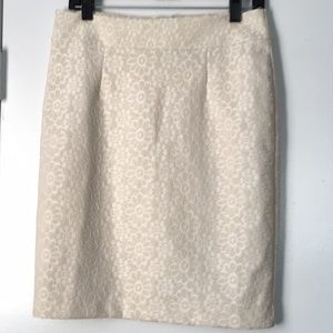 Like new Banana Republic lace pencil skirt